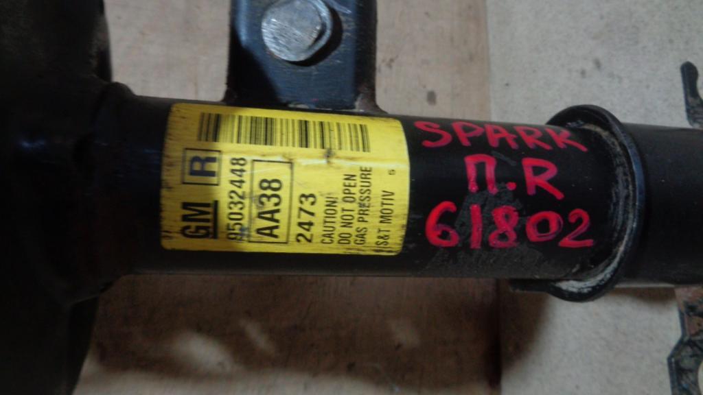 Амортизатор передний правый, 1500 рублей, Пермь