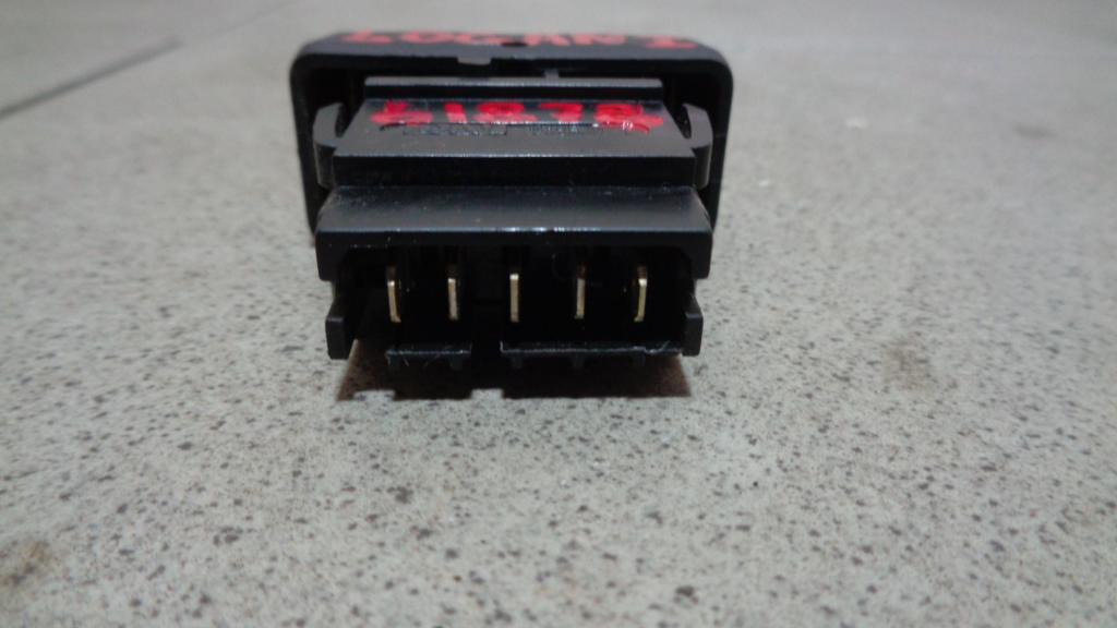 Кнопка центрального замка, 500 рублей, Пермь