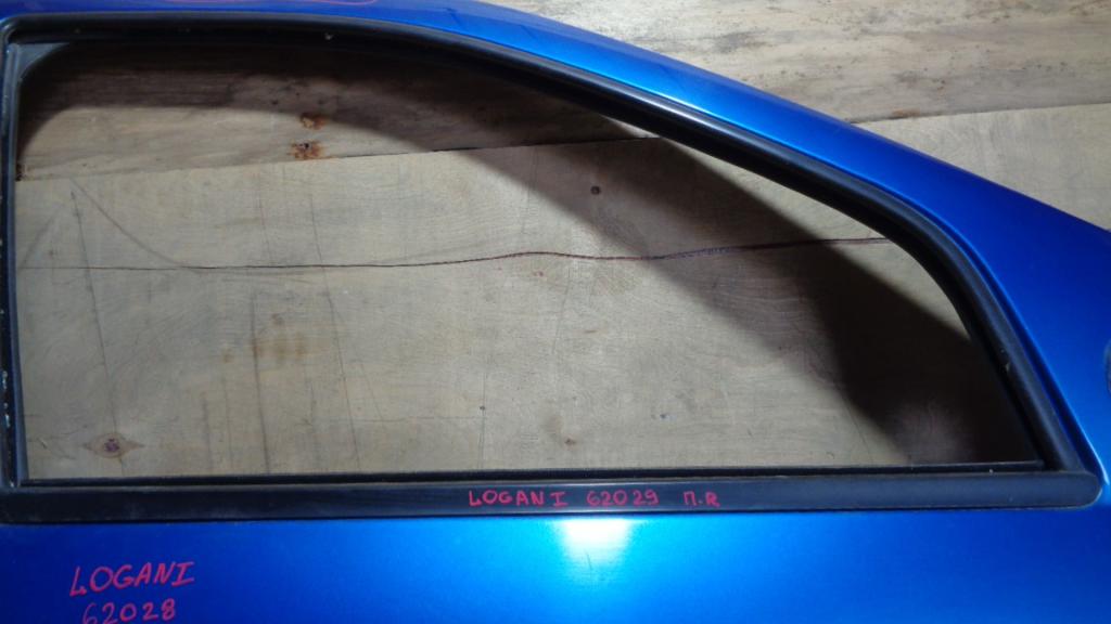 Накладка стекла переднего правого, 800 рублей, Пермь