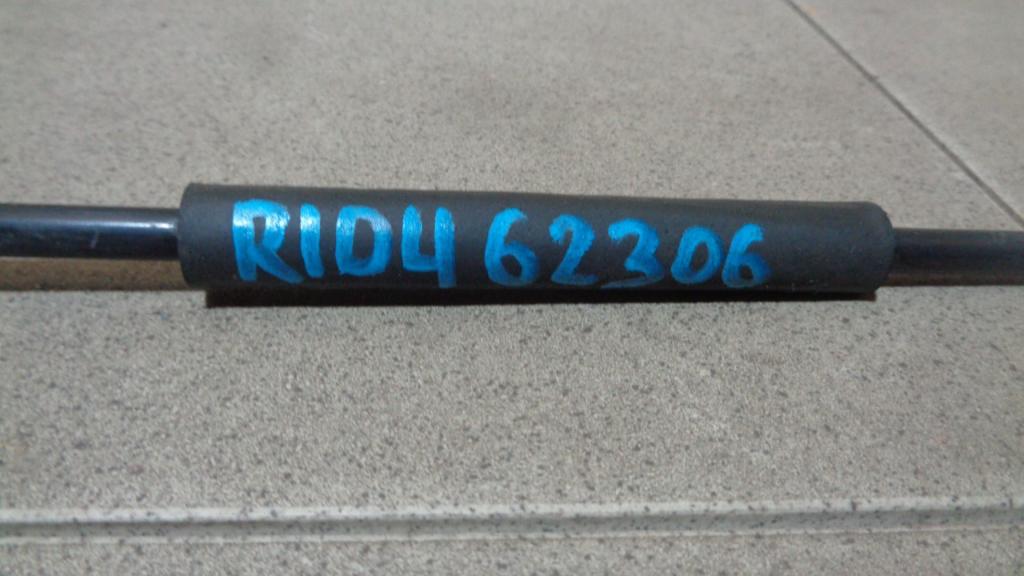 Держатель капота, 500 рублей, Пермь