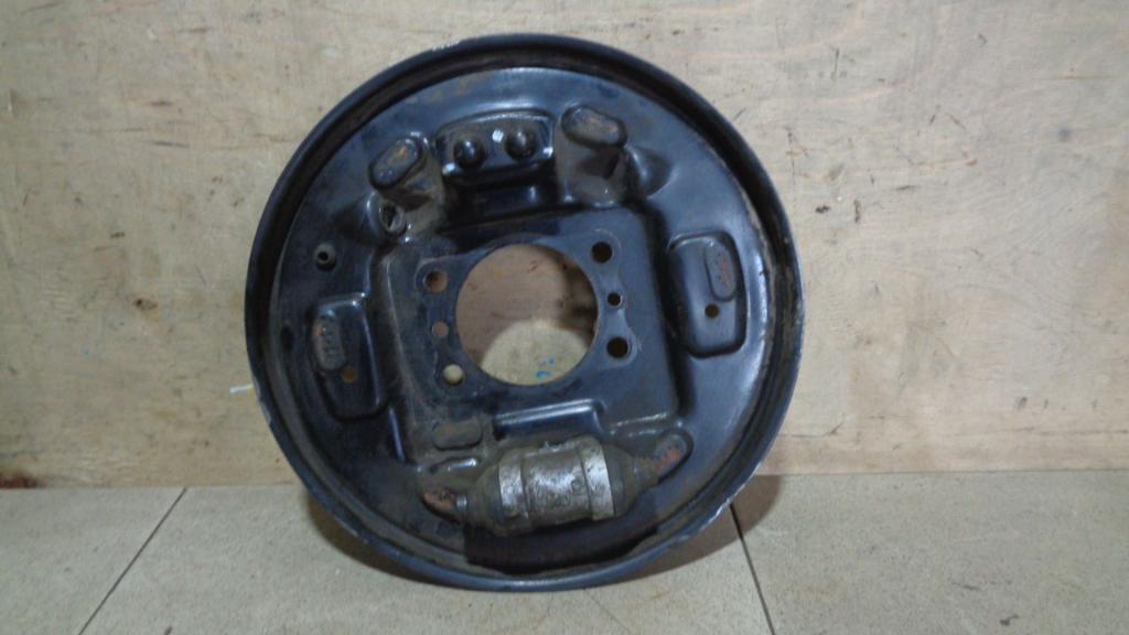 Щит опорный задний правый, 2000 рублей, Пермь