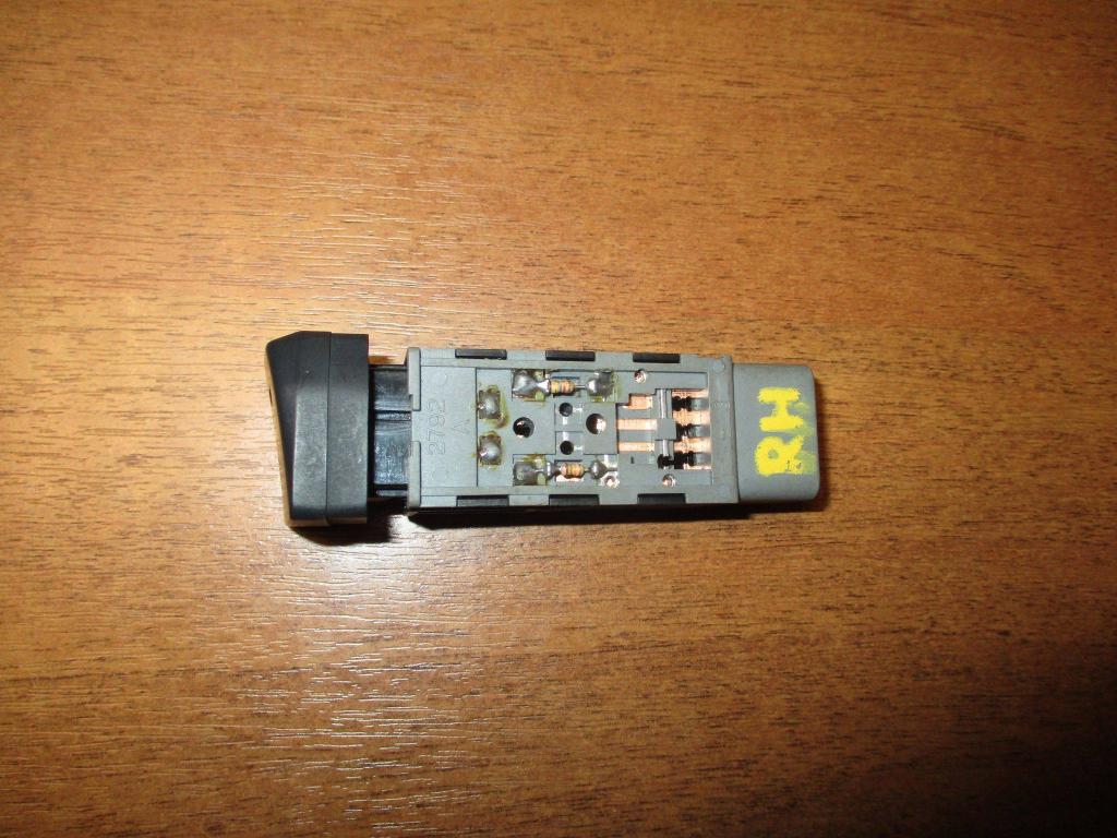 Кнопка обогрева сидений, 500 рублей, Пермь