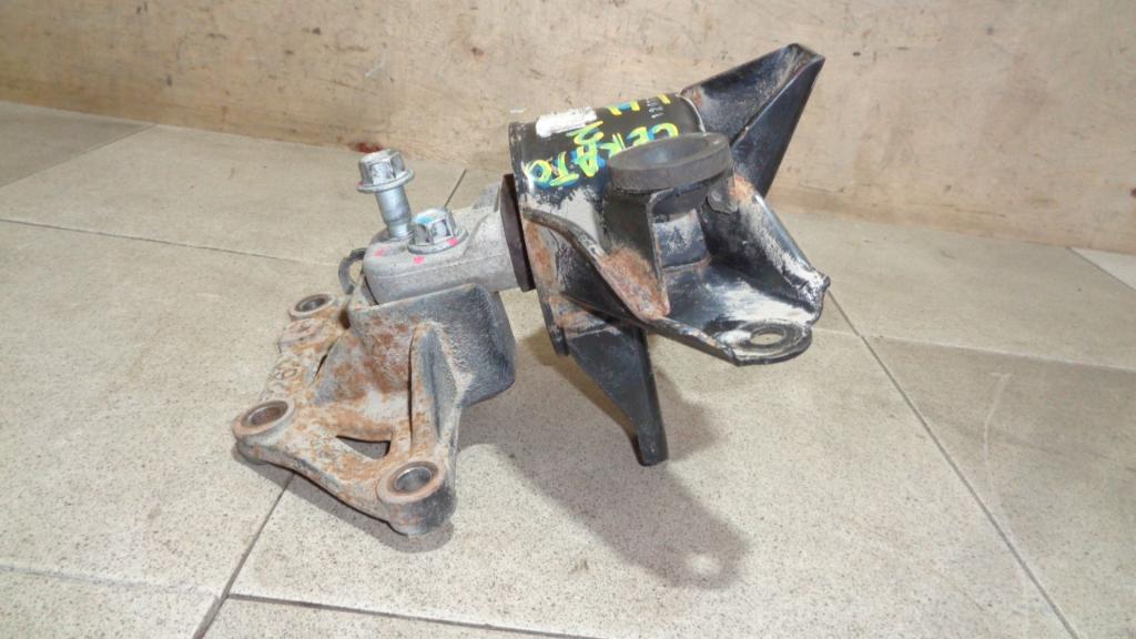 Опора КПП левая, 1500 рублей, Пермь