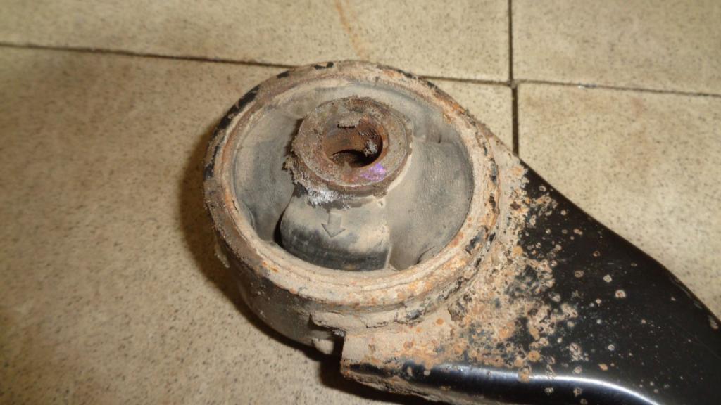 Рычаг передний левый, 2000 рублей, Пермь