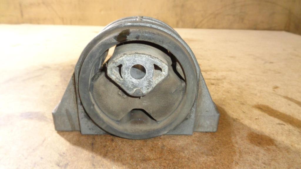 Опора двигателя левая, 2000 рублей, Пермь