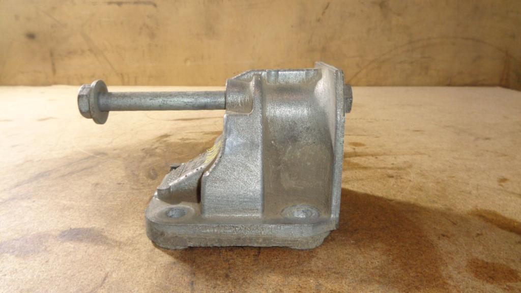 Кронштейн опоры двигателя, 1000 рублей, Пермь