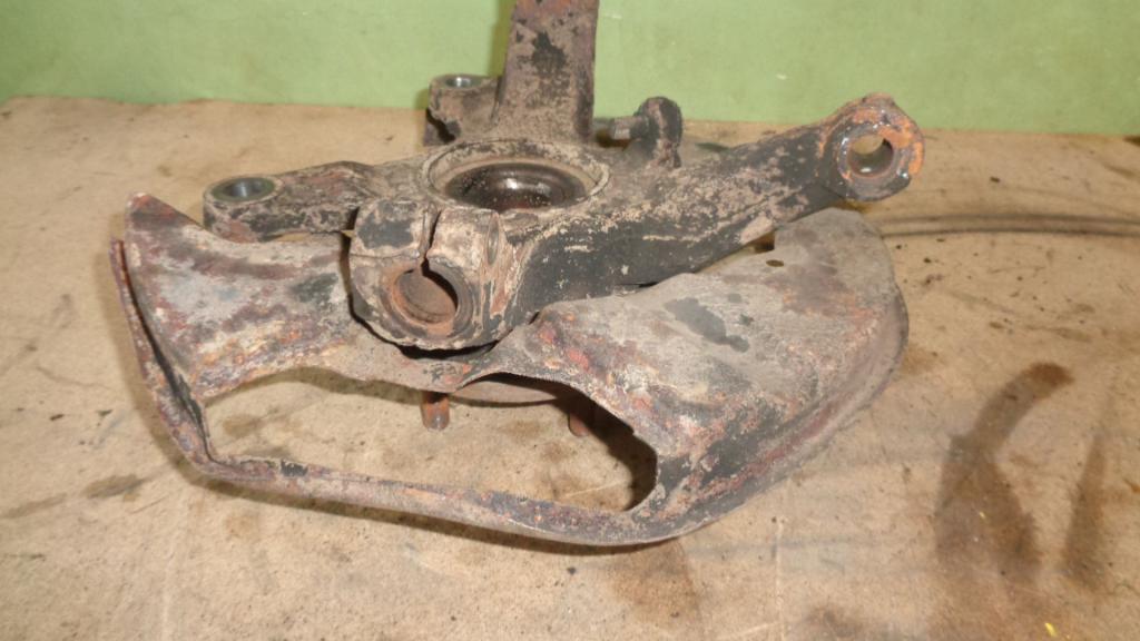 Кулак поворотный передний правый, 3000 рублей, Пермь