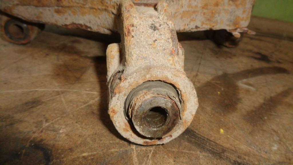 Кулак поворотный задний левый, 3000 рублей, Пермь