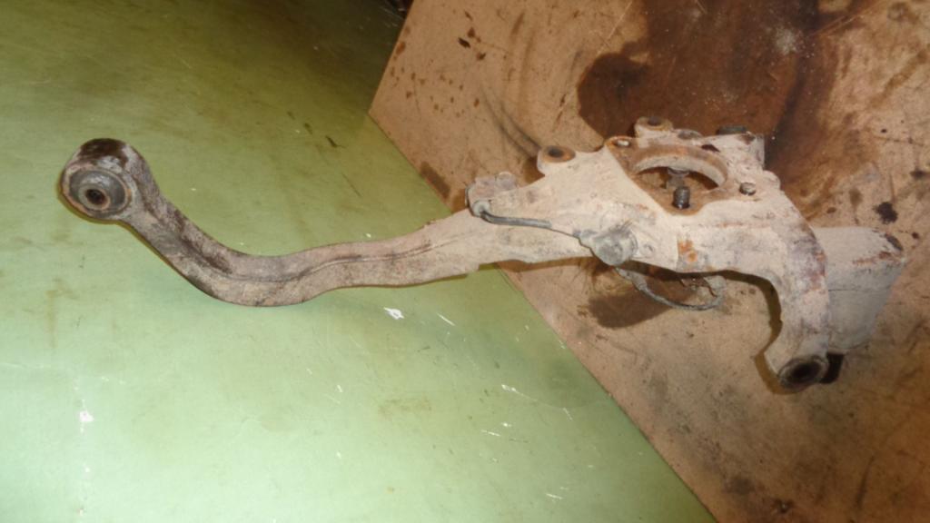 Кулак поворотный задний правый, 1500 рублей, Пермь