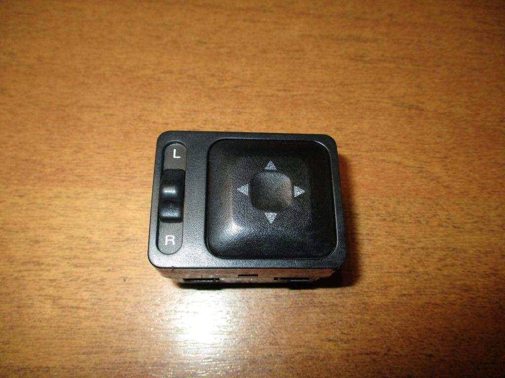 Переключатель регулировки зеркала, 500 рублей, Пермь