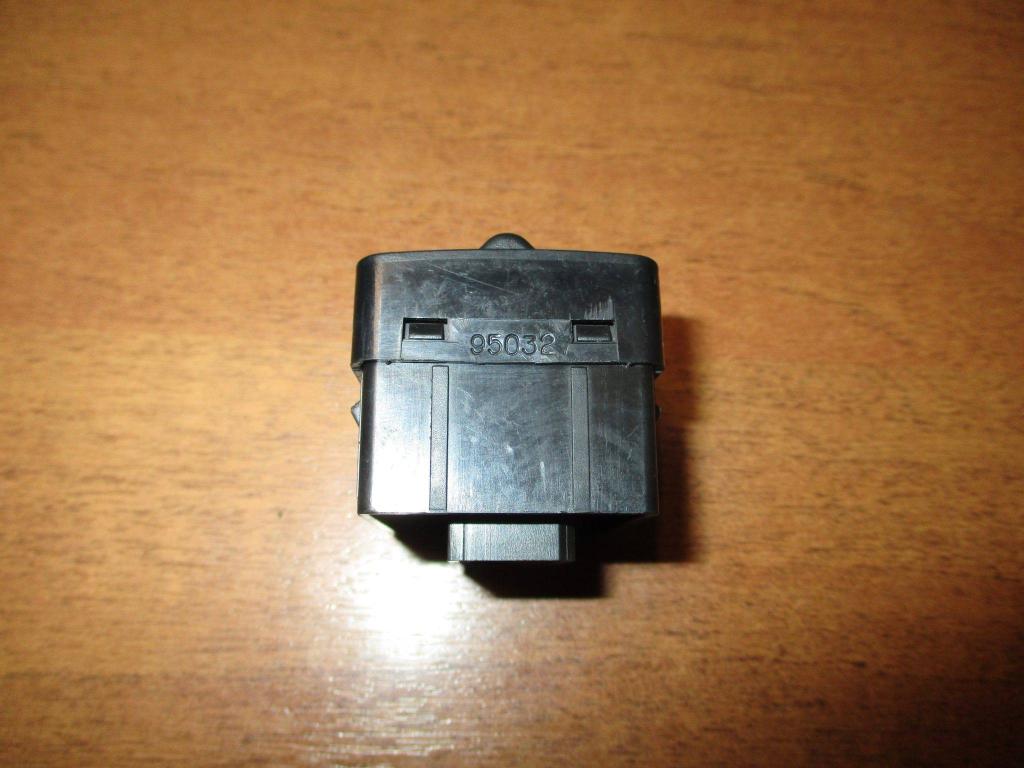 Переключатель регулировки зеркала, 500 рублей, Пермь