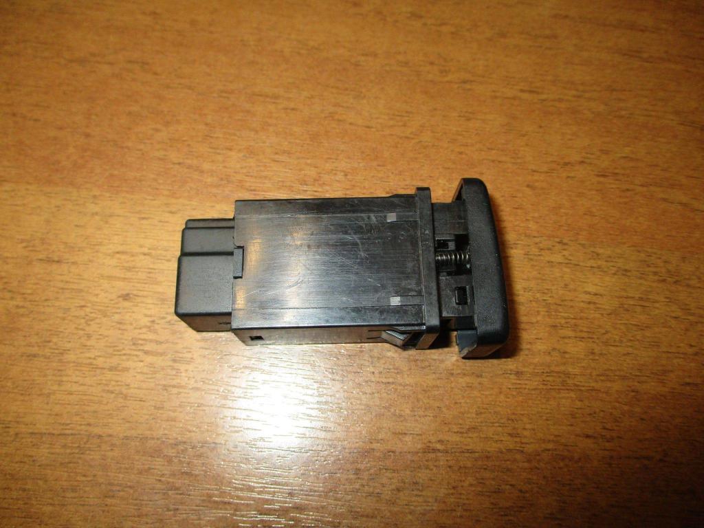 Кнопка обогрева заднего стекла, 500 рублей, Пермь