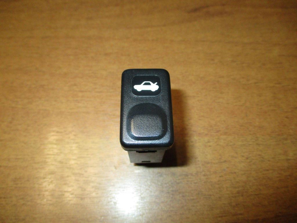 Кнопка открывания багажника, 500 рублей, Пермь