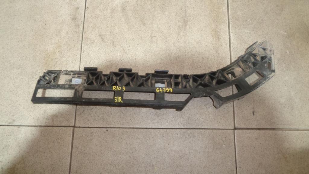 Кронштейн заднего бампера правый, 700 рублей, Пермь