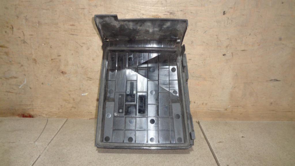 Крышка блока предохранителей, 500 рублей, Пермь