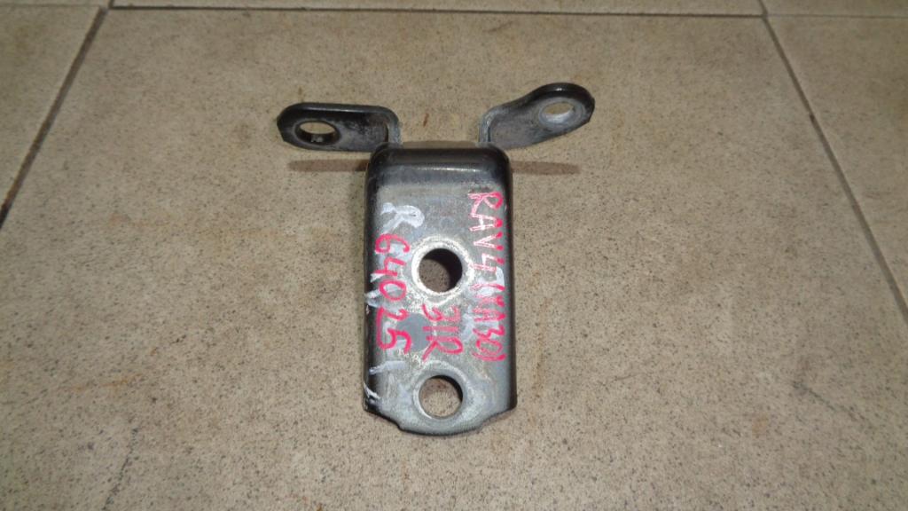 Петля двери задней правой нижняя, 1000 рублей, Пермь