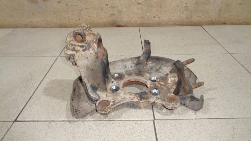 Кулак поворотный передний правый, 3000 рублей, Пермь