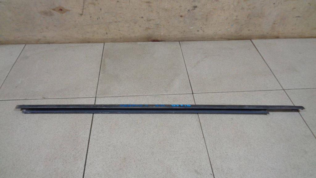 Накладка стекла заднего правого, 500 рублей, Пермь