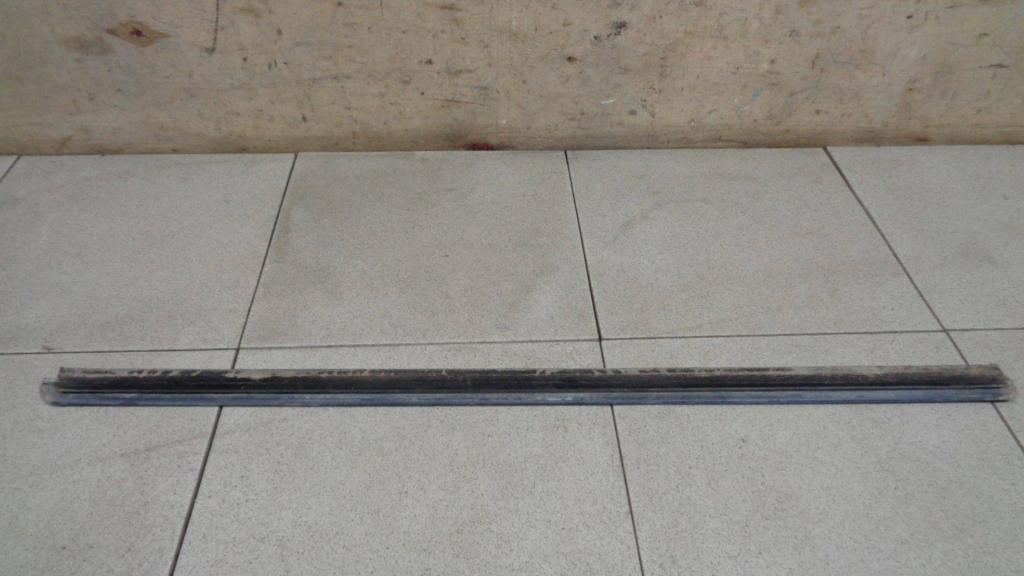 Накладка стекла переднего левого, 1000 рублей, Пермь