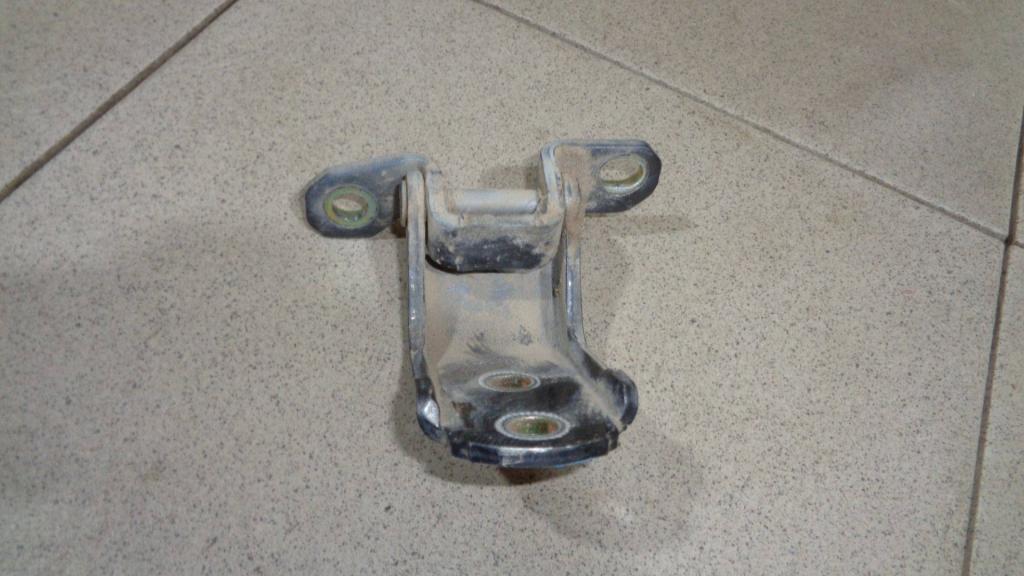 Петля двери задней правой нижняя, 500 рублей, Пермь