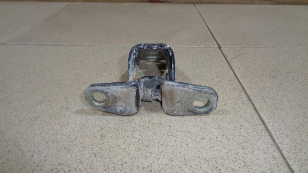 Петля двери передней правой нижняя, 1000 рублей, Пермь