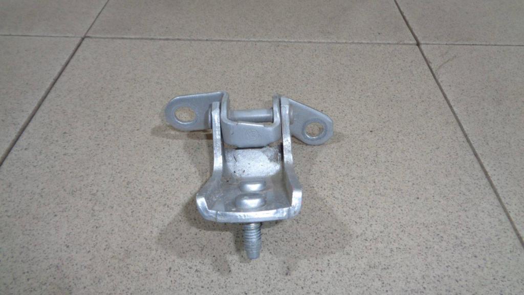 Петля двери задней левой нижняя, 500 рублей, Пермь