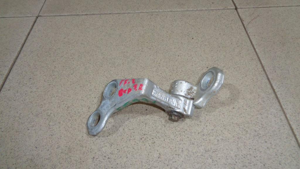 Петля двери задней правой верхняя, 550 рублей, Пермь