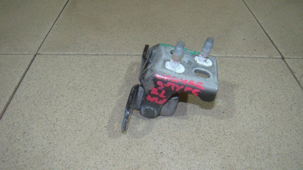 Петля двери задней левой нижняя, 500 рублей, Пермь