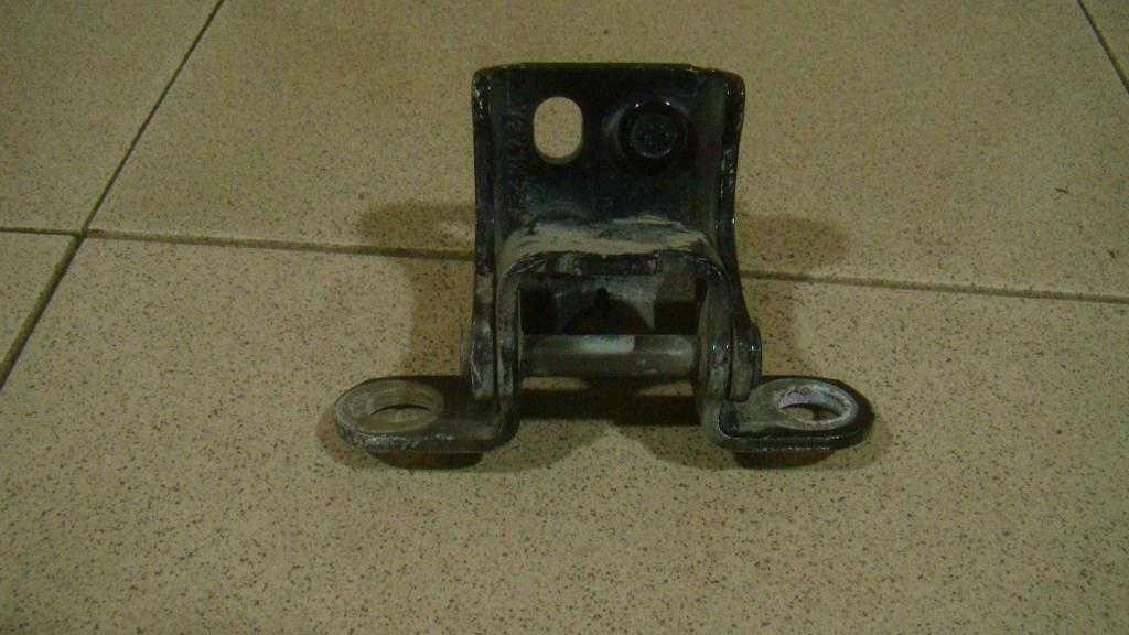 Петля двери задней левой нижняя, 500 рублей, Пермь