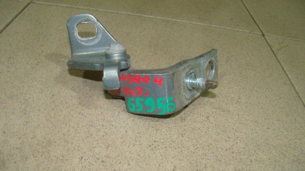 Петля двери задней левой нижняя, 500 рублей, Пермь