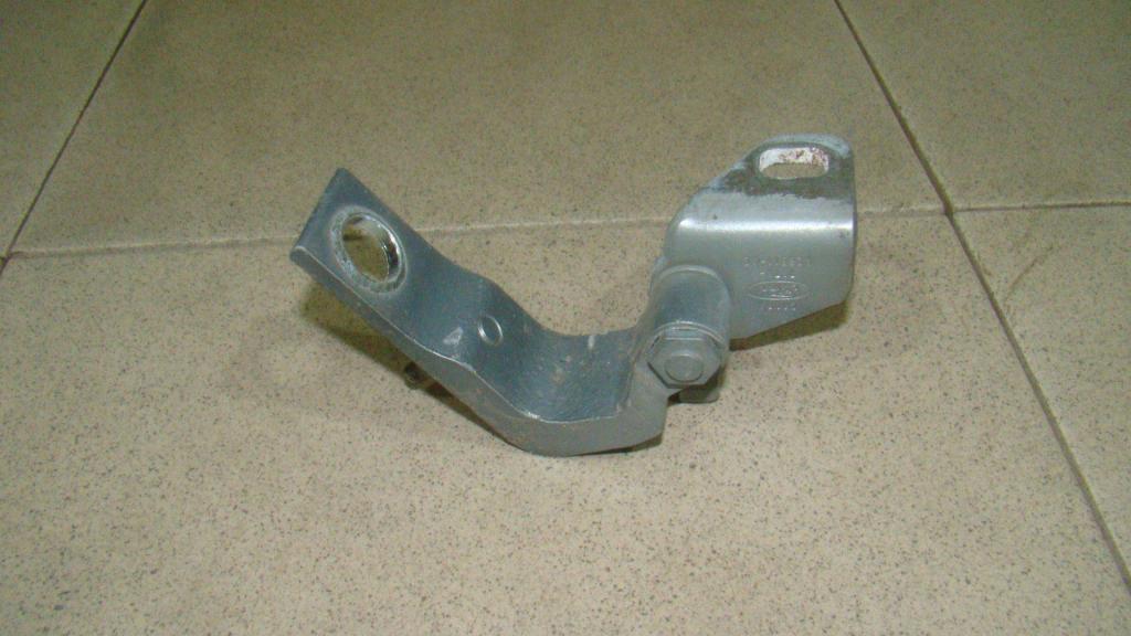 Петля двери задней левой нижняя, 500 рублей, Пермь