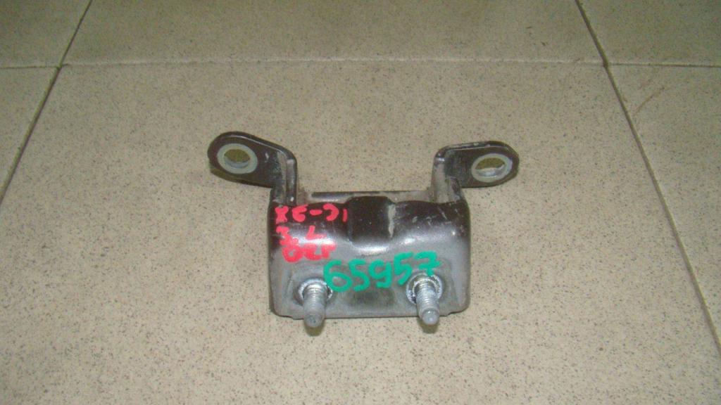 Петля двери задней левой верхняя, 500 рублей, Пермь