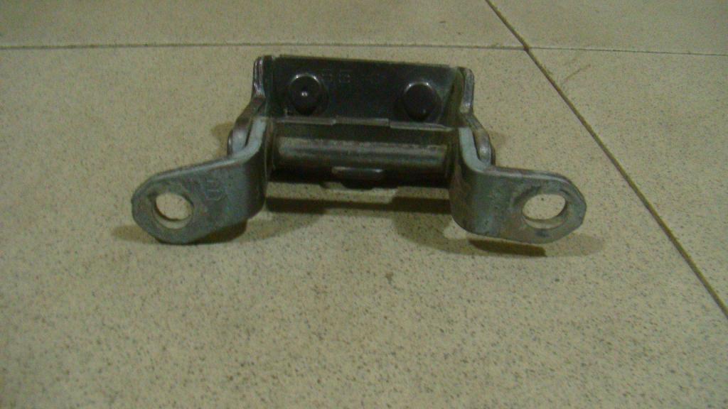 Петля двери задней левой верхняя, 500 рублей, Пермь