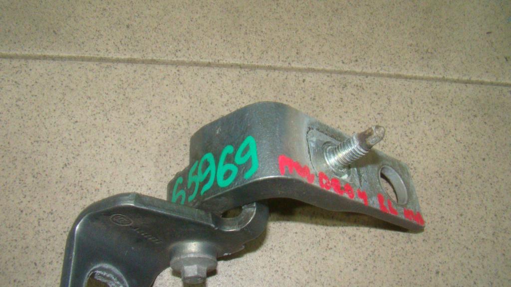 Петля двери задней левой нижняя, 500 рублей, Пермь