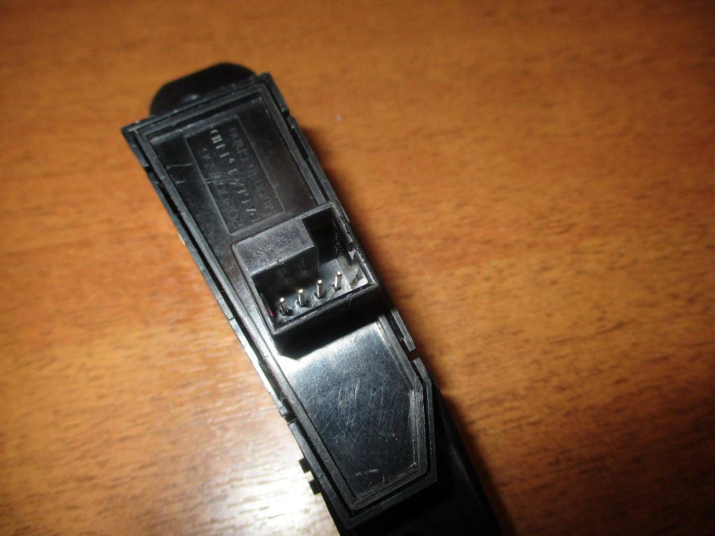 Кнопка центрального замка, 500 рублей, Пермь