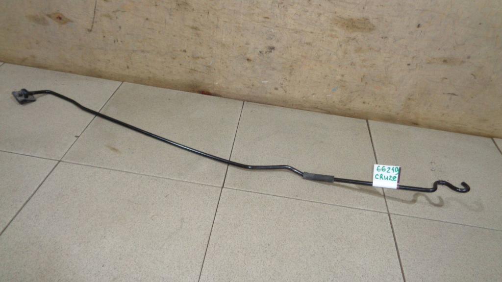 Держатель капота, 500 рублей, Пермь