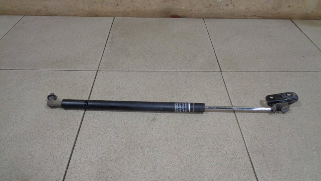 Амортизатор капота, 500 рублей, Пермь