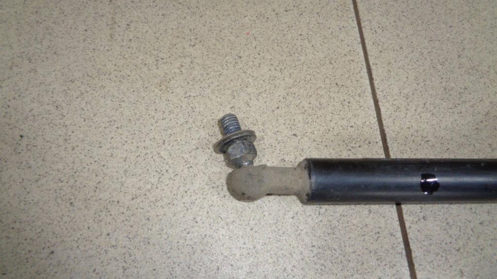 Амортизатор капота, 500 рублей, Пермь