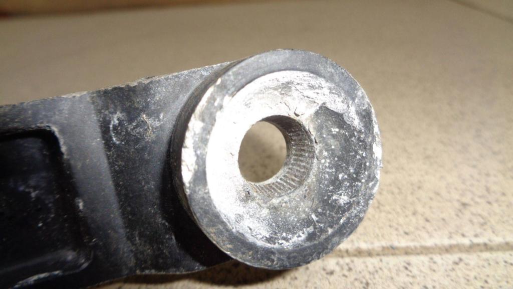 Поводок стеклоочистителя передний правый, 550 рублей, Пермь