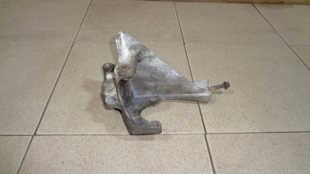 Кронштейн гидроусилителя, 500 рублей, Пермь