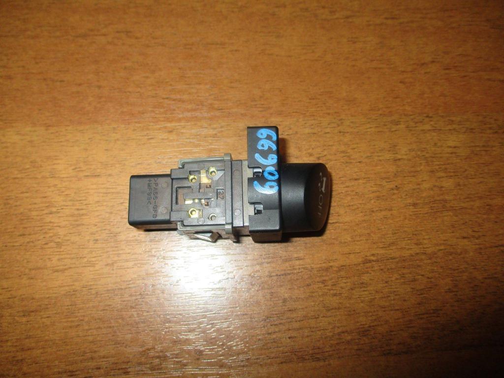 Кнопка антипробуксовочной системы, 500 рублей, Пермь