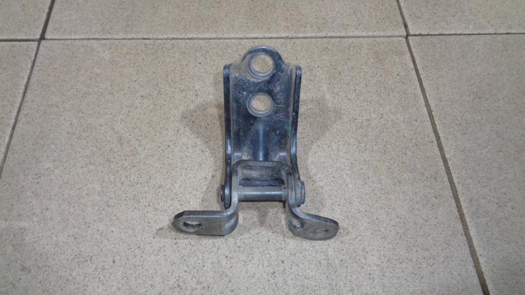 Петля двери задней правой нижняя, 500 рублей, Пермь