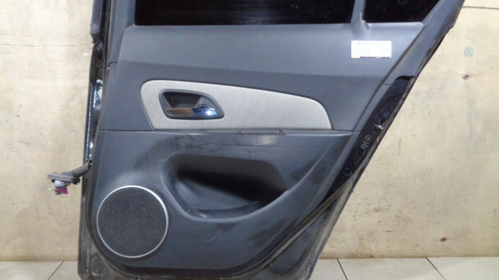 Обшивка двери задней правой, 1500 рублей, Пермь