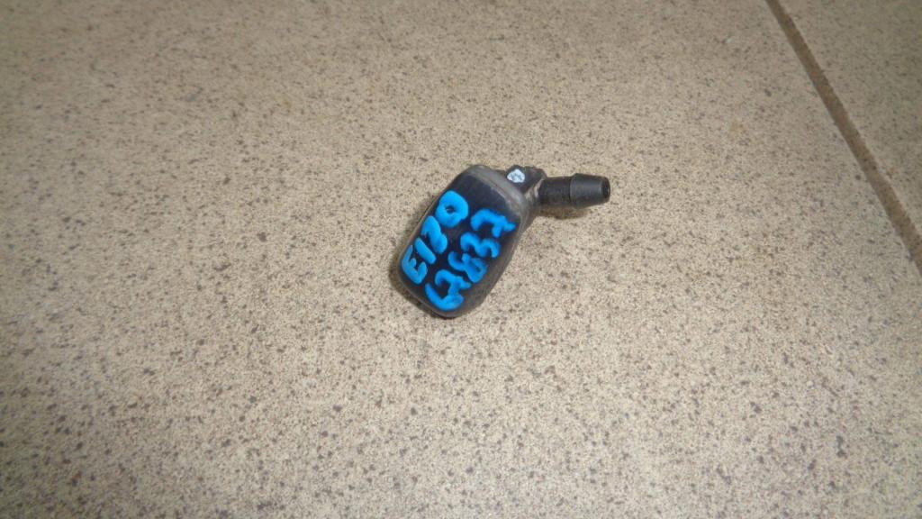 Форсунка омывателя лобового стекла, 500 рублей, Пермь