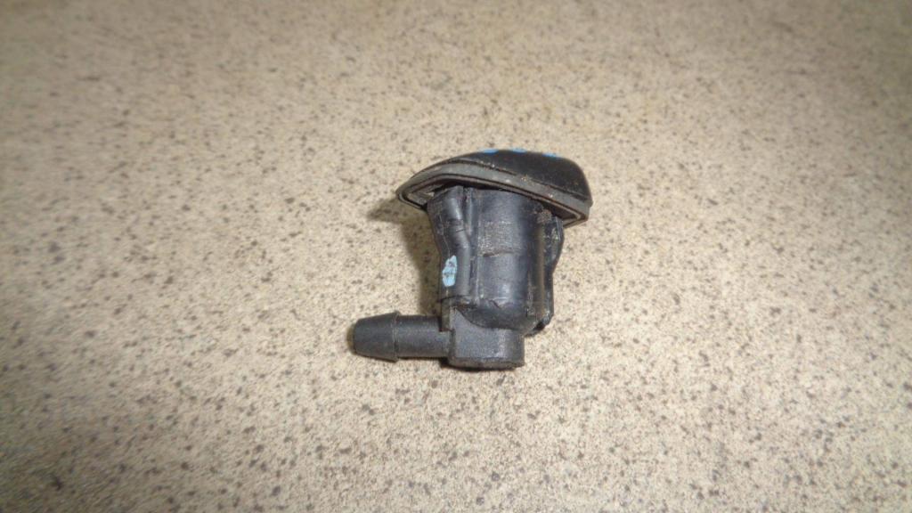 Форсунка омывателя лобового стекла, 500 рублей, Пермь