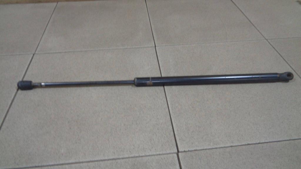 Амортизатор двери багажника, 500 рублей, Пермь