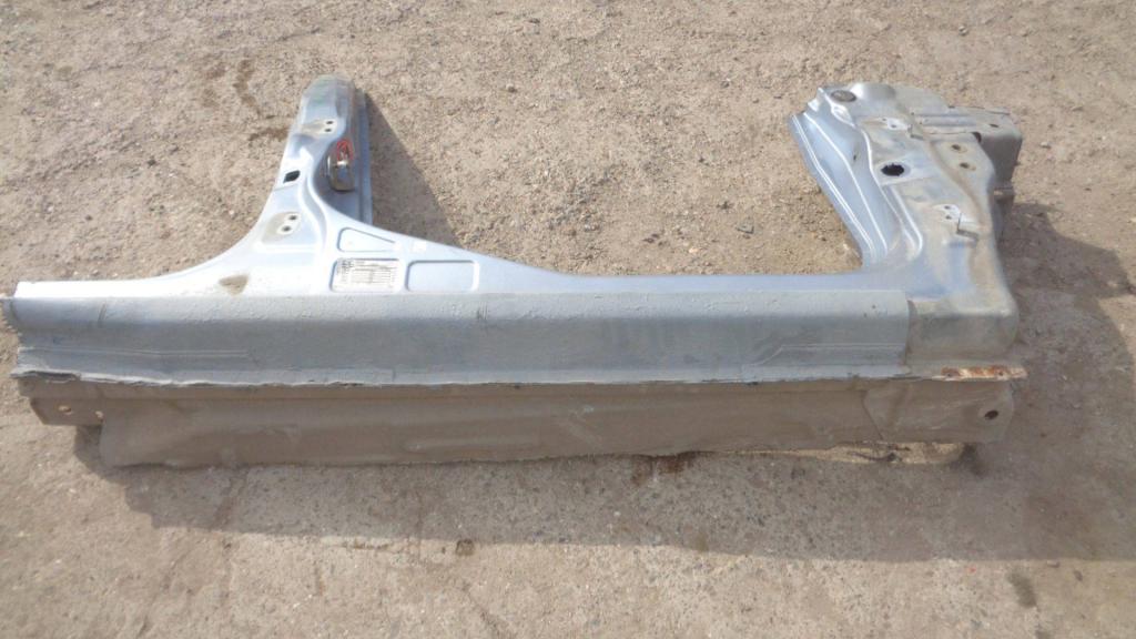 Порог со стойкой правый, 5000 рублей, Пермь