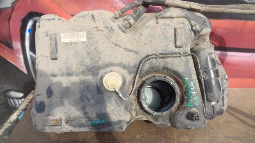 Бак топливный, 2000 рублей, Пермь