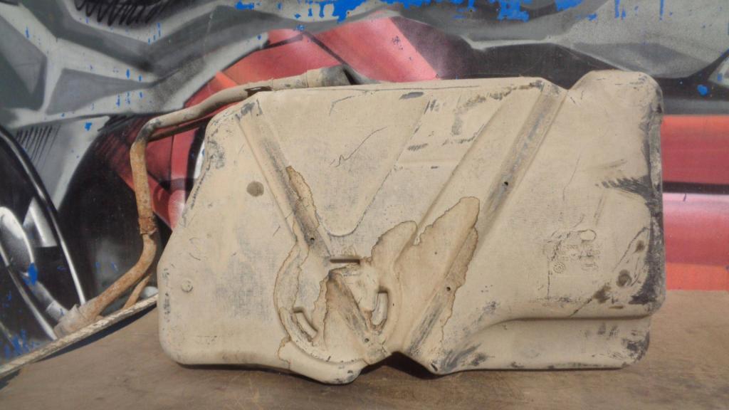 Бак топливный, 2000 рублей, Пермь