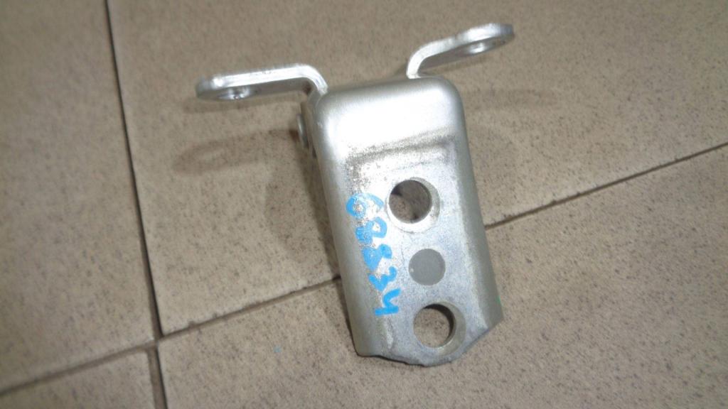 Петля двери задней правой нижняя, 500 рублей, Пермь